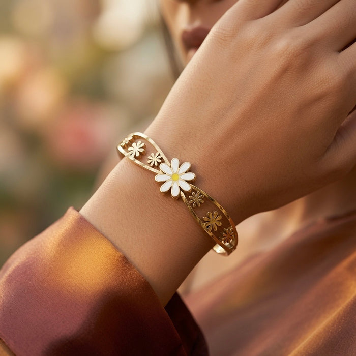 BANGLES & BRACELETS