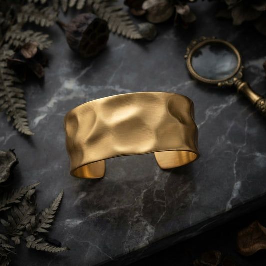 Sculpted kada