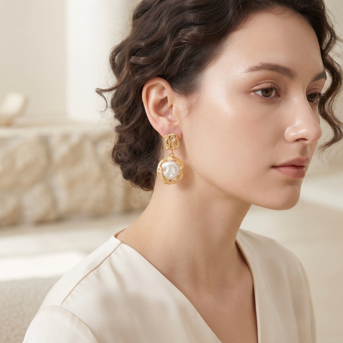 Pearldrop Earring