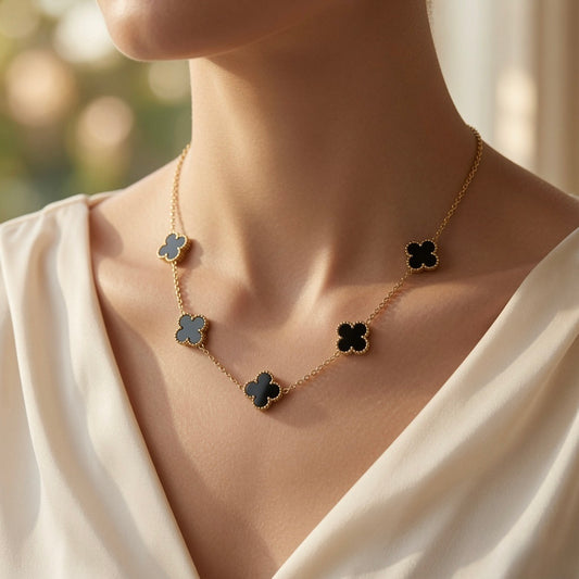 Black lucky leaf chain