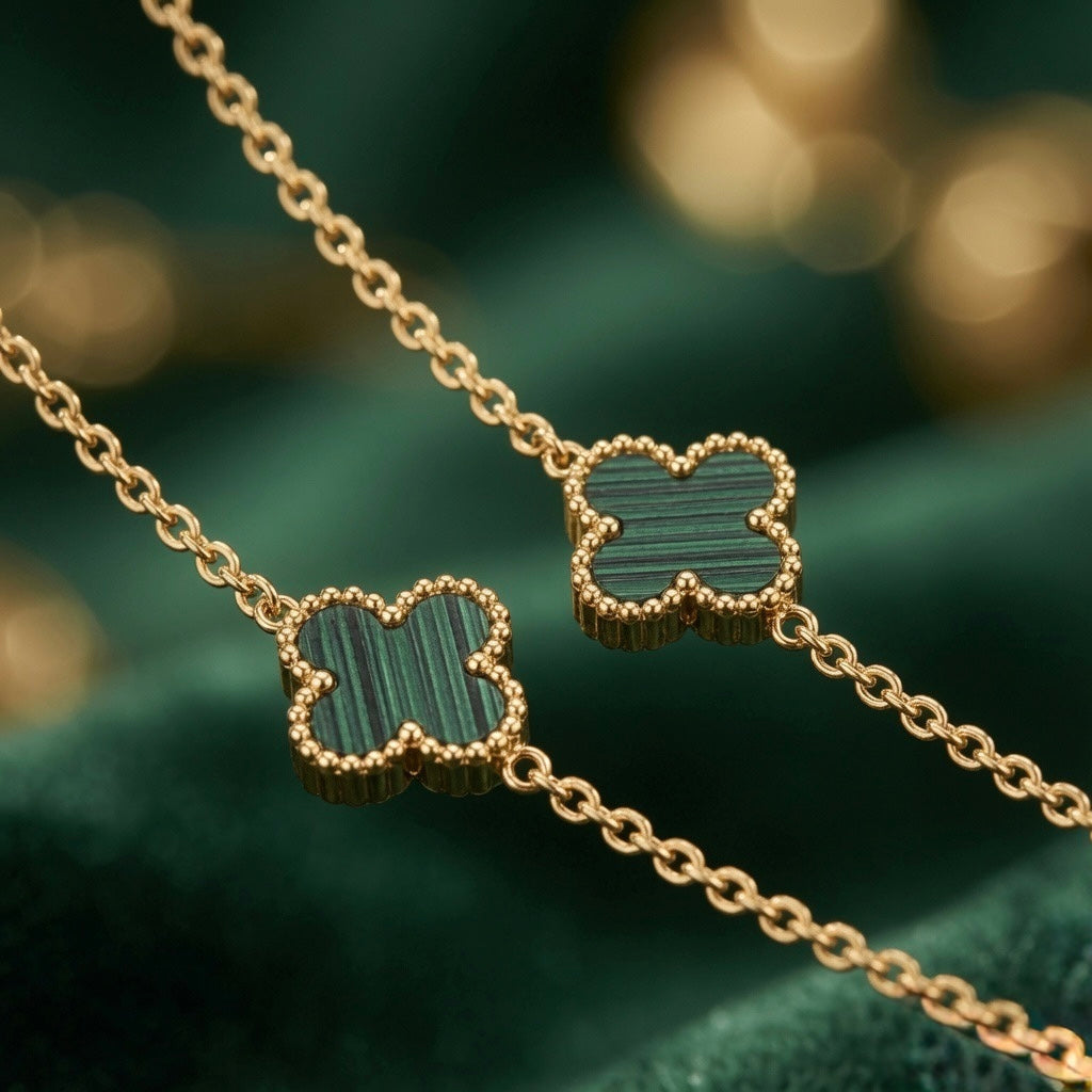 Green lucky leaf chain