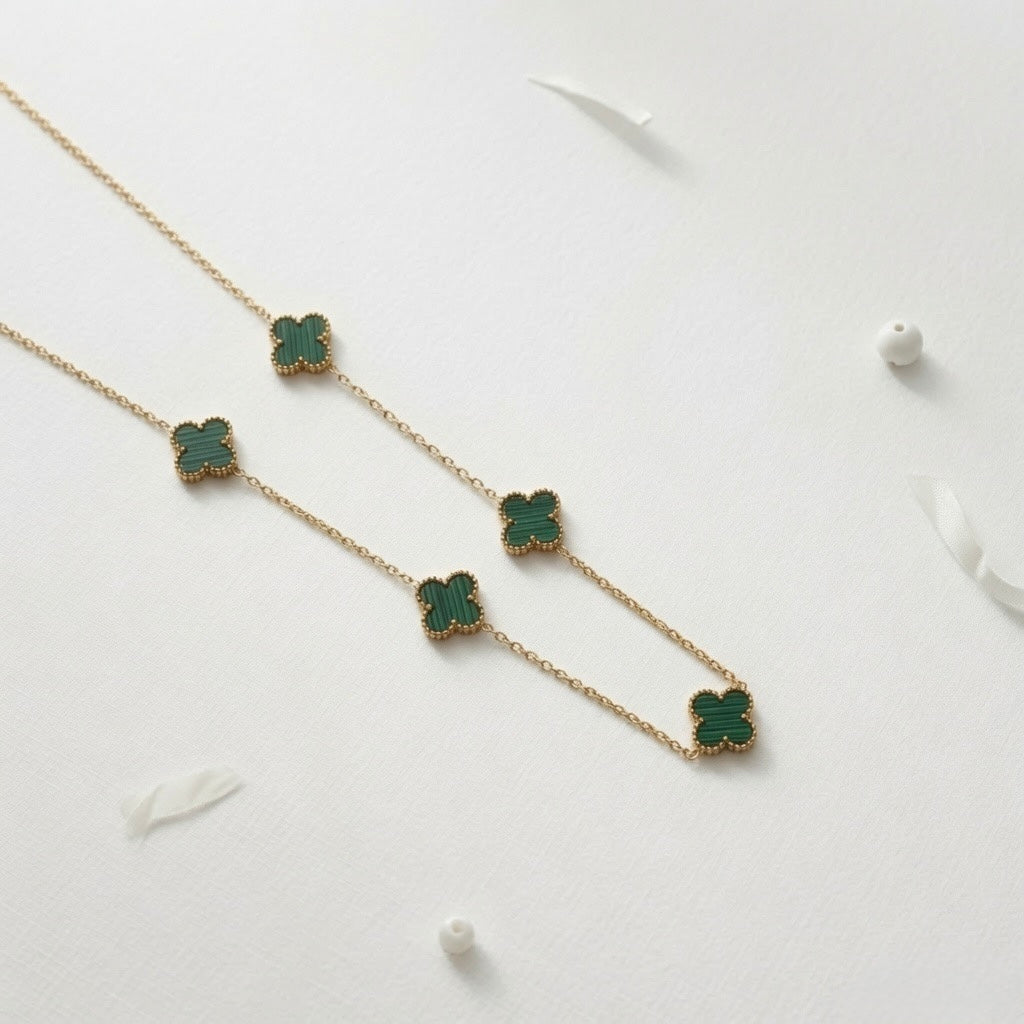Green lucky leaf chain